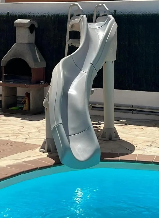 Villa Pearetree - Gorgeous 4 Bedroom Villa With Private Pool 칼레타데푸스테 스페인