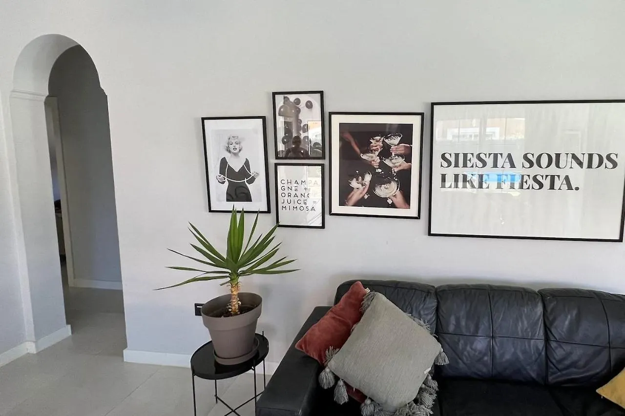 Villa Pearetree - Gorgeous 4 Bedroom Villa With Private Pool Caleta De Fuste İspanya